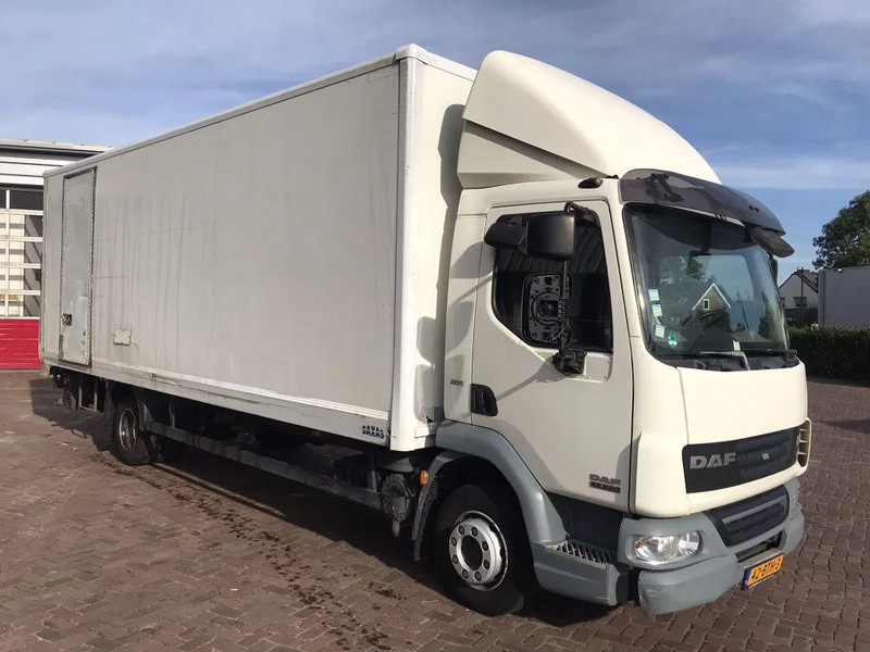DAF LF 45 12.220 EURO 5 EEV - Camion fourgon: photos 1 DAF LF 45 12.220 EURO 5 EEV - Camion fourgon: photos 1