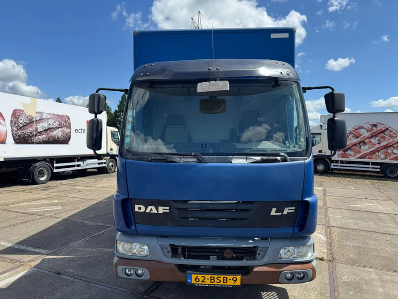 DAF LF 45 .220 - Camion fourgon: photos 2 DAF LF 45 .220 - Camion fourgon: photos 2