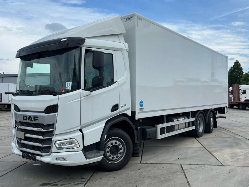 DAF XD 340 FAN 6x2 - Camion fourgon: photos 3 DAF XD 340 FAN 6x2 - Camion fourgon: photos 3