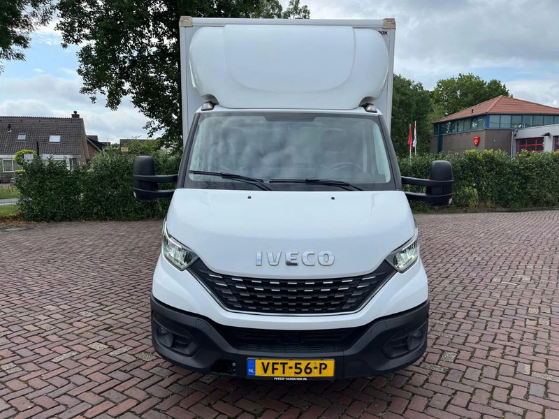 Iveco Daily 35C16 Achterdeuren nieuwe motor +distributieriem bij 253480 KM op 02-05-2024 - Fourgon grand volume, Utilitaire double cabine: photos 3 Iveco Daily 35C16 Achterdeuren nieuwe motor +distributieriem bij 253480 KM op 02-05-2024 - Fourgon grand volume, Utilitaire double cabine: photos 3
