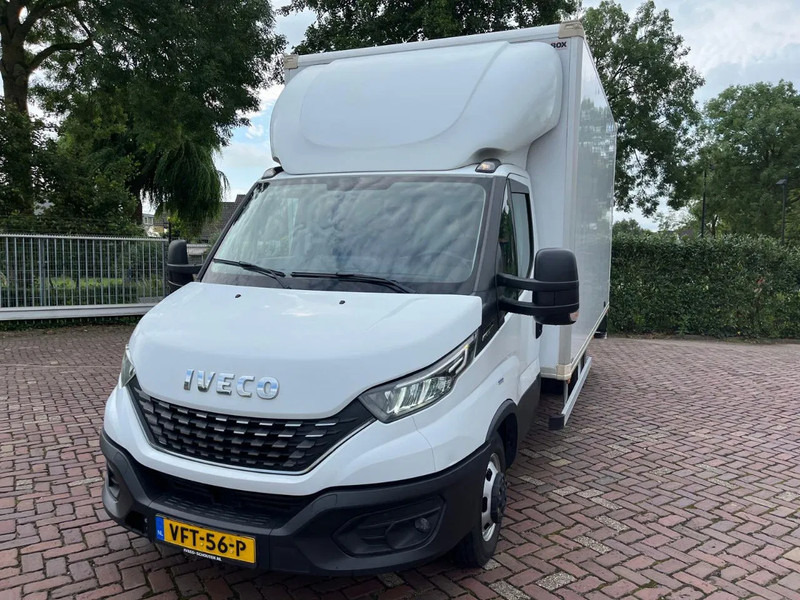 Iveco Daily 35C16 Achterdeuren nieuwe motor +distributieriem bij 253480 KM op 02-05-2024 - Fourgon grand volume, Utilitaire double cabine: photos 2 Iveco Daily 35C16 Achterdeuren nieuwe motor +distributieriem bij 253480 KM op 02-05-2024 - Fourgon grand volume, Utilitaire double cabine: photos 2