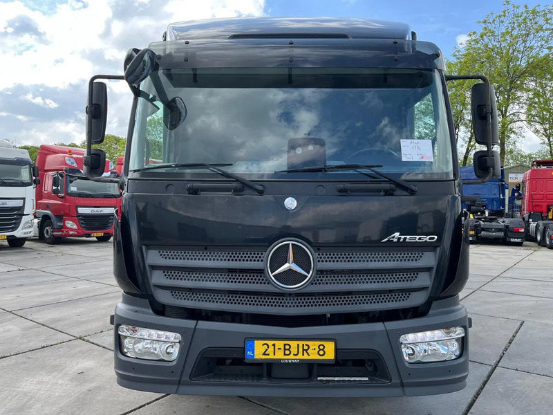 Mercedes-Benz Atego 1218 - Camion fourgon: photos 3 Mercedes-Benz Atego 1218 - Camion fourgon: photos 3