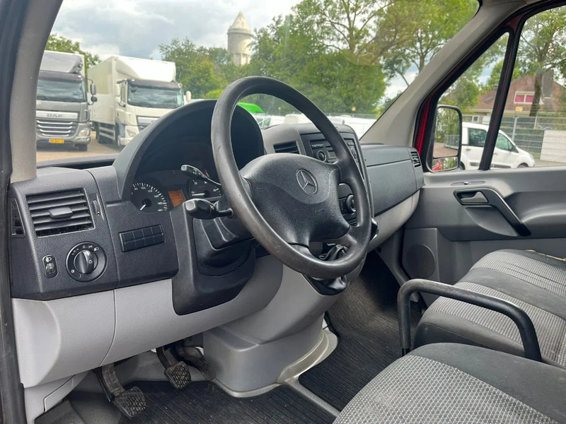 Crédit-bail de Mercedes-Benz Sprinter 313 L2H1 Mercedes-Benz Sprinter 313 L2H1: photos 13
