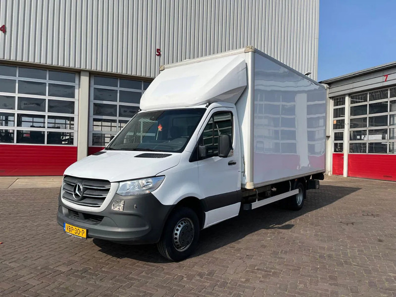 Mercedes-Benz Sprinter 516CDI - Fourgon grand volume: photos 5 Mercedes-Benz Sprinter 516CDI - Fourgon grand volume: photos 5