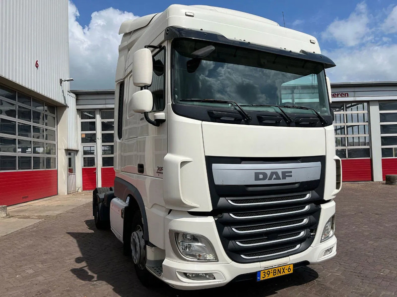 DAF XF 460 FT - Tracteur routier: photos 2 DAF XF 460 FT - Tracteur routier: photos 2