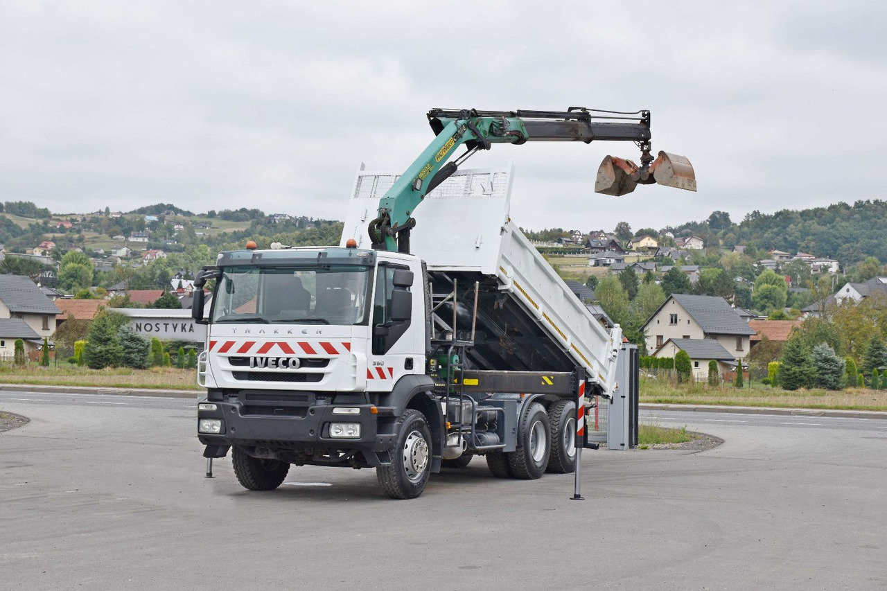 Iveco TRAKKER 360 * Kipper 5,20m* PK 16502 / FUNK*6x4 - Camion benne, Camion grue: photos 2 Iveco TRAKKER 360 * Kipper 5,20m* PK 16502 / FUNK*6x4 - Camion benne, Camion grue: photos 2