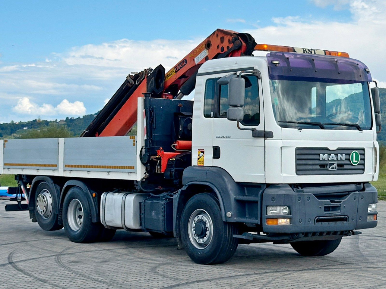 MAN TGA 26.430 Pritsche 5,50m + KRAN+ FUNK/6-4H2 MAN TGA 26.430 * PK 23002 + FUNK/6-4H2 - Camion grue: photos 3 MAN TGA 26.430 Pritsche 5,50m + KRAN+ FUNK/6-4H2 MAN TGA 26.430 * PK 23002 + FUNK/6-4H2 - Camion grue: photos 3