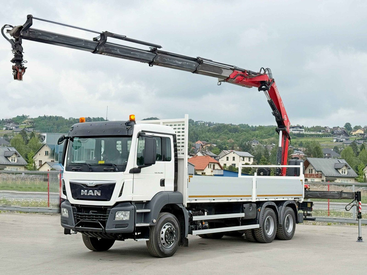 MAN TGS 26.360* FASSI F195A.2.24 / FUNK * 6x4 * TOP - Camion grue: photos 2 MAN TGS 26.360* FASSI F195A.2.24 / FUNK * 6x4 * TOP - Camion grue: photos 2