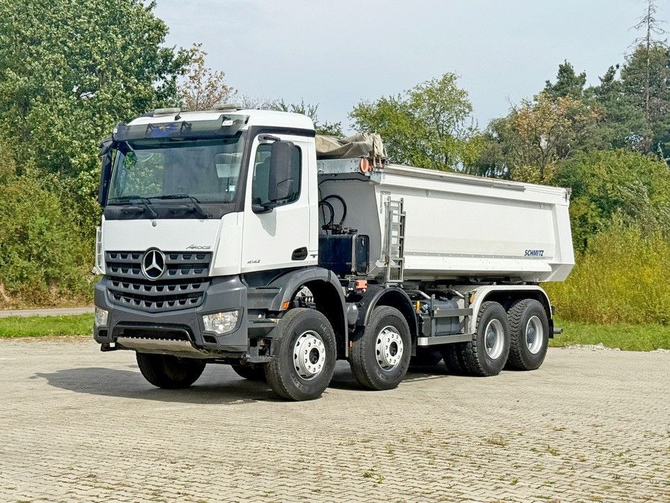 Mercedes-Benz AROCS 4142* KIPPER / 8x4 * TOPZUSTAND - Camion benne: photos 2 Mercedes-Benz AROCS 4142* KIPPER / 8x4 * TOPZUSTAND - Camion benne: photos 2