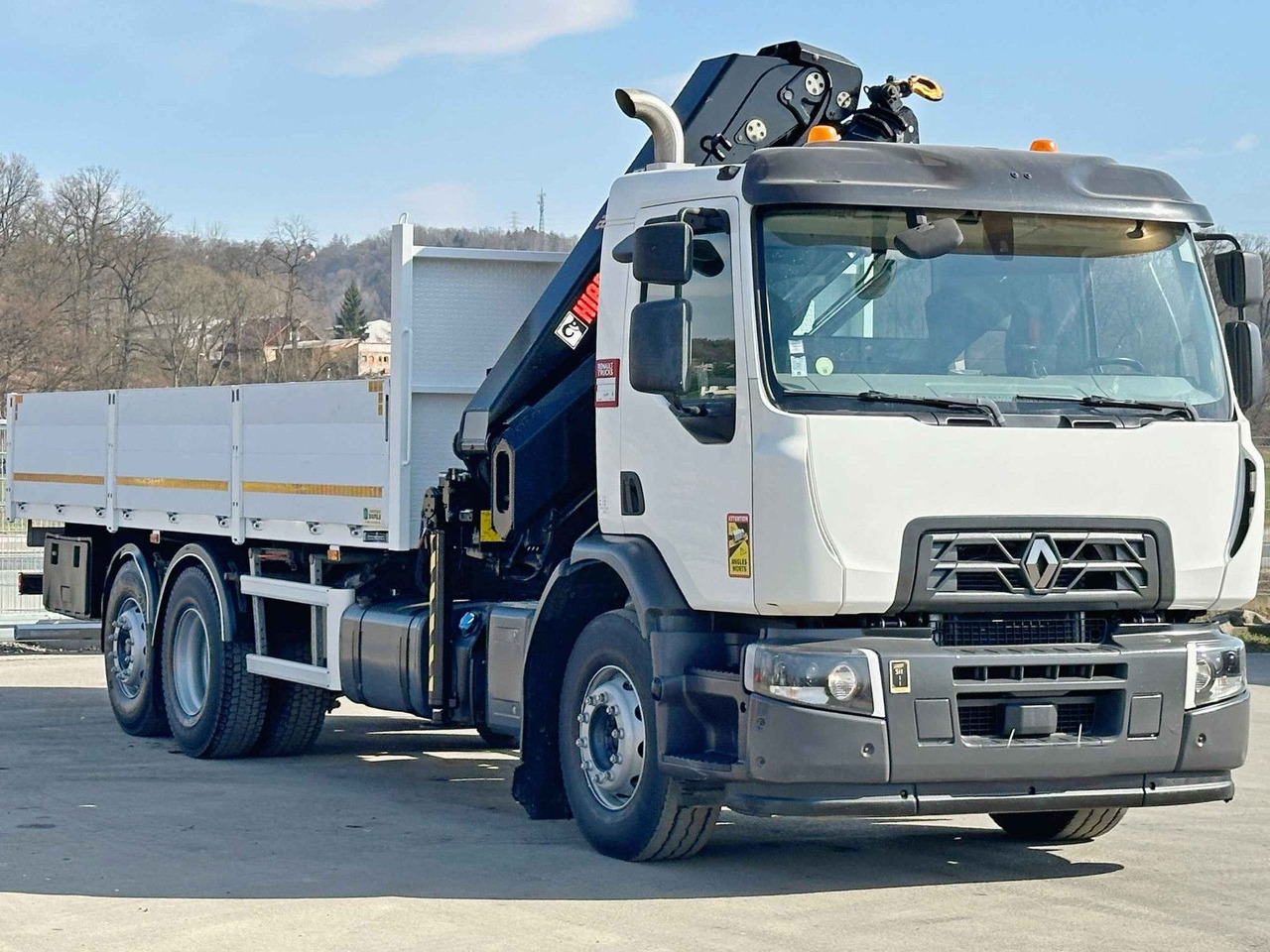 Renault C 320 * HIAB 211 EP - 2 HIDUO + FUNK *TOPZUSTAND - Camion grue: photos 3 Renault C 320 * HIAB 211 EP - 2 HIDUO + FUNK *TOPZUSTAND - Camion grue: photos 3