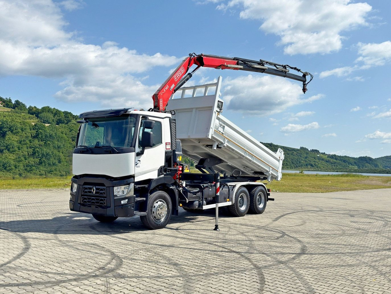Renault C 430 * FASSI F165A.0.23 + FUNK * 6x4 - Camion grue: photos 2 Renault C 430 * FASSI F165A.0.23 + FUNK * 6x4 - Camion grue: photos 2