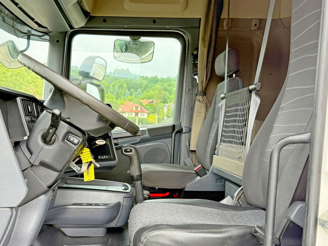 Camion grue Scania R440 * HIAB 422 E-6 HIPRO + FUNK + Anhänger! 6x4: photos 9