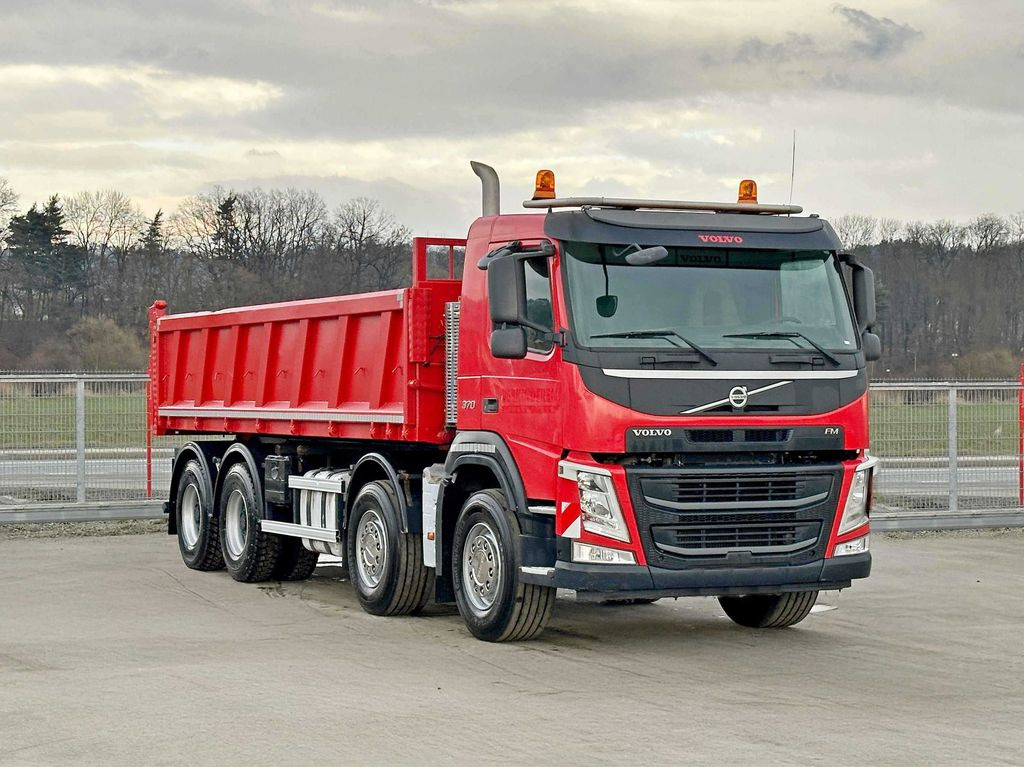 Volvo FM 370 Kipper 6,20 m + BORDMATIC / 8x4 - Camion benne, Camion grue: photos 1 Volvo FM 370 Kipper 6,20 m + BORDMATIC / 8x4 - Camion benne, Camion grue: photos 1