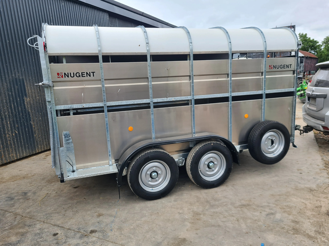 12 x 6 Nugent Livestock Trailer - Remorque bétaillère: photos 4 12 x 6 Nugent Livestock Trailer - Remorque bétaillère: photos 4
