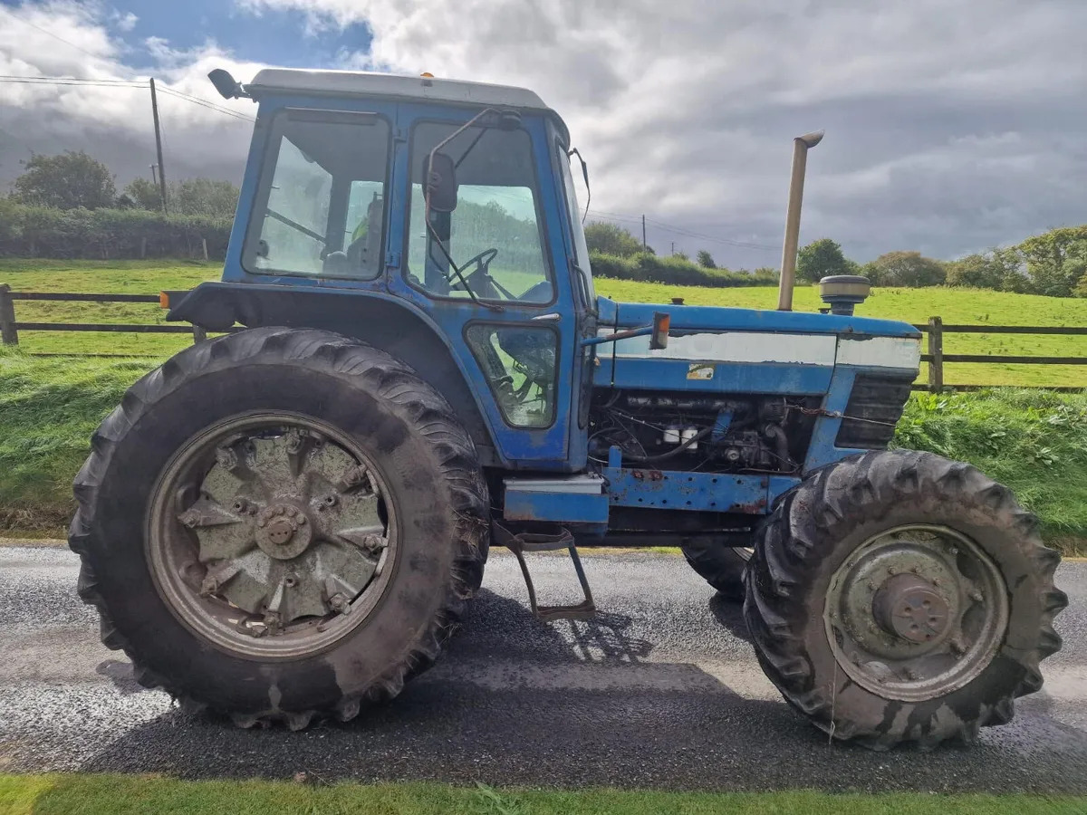Tracteur agricole Ford TW15: photos 7