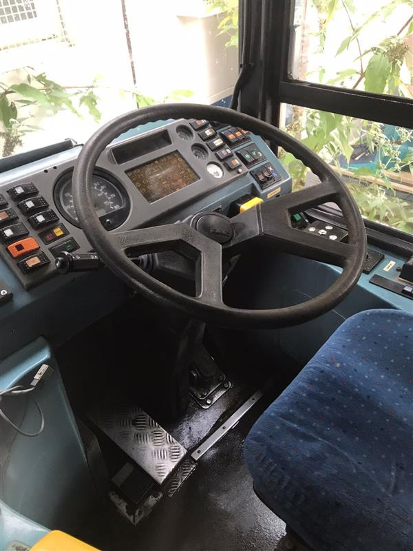 2001 Open top Euro 4 Daf DB250 sightseeing bus - Bus à impériale: photos 4 2001 Open top Euro 4 Daf DB250 sightseeing bus - Bus à impériale: photos 4