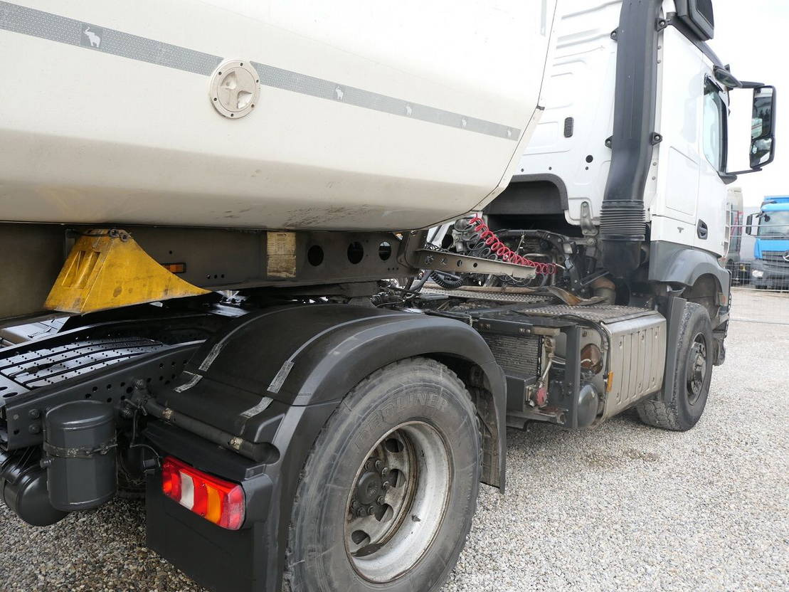 Tracteur routier Mercedes-Benz Arocs 18 48 HAD 4x4: photos 6