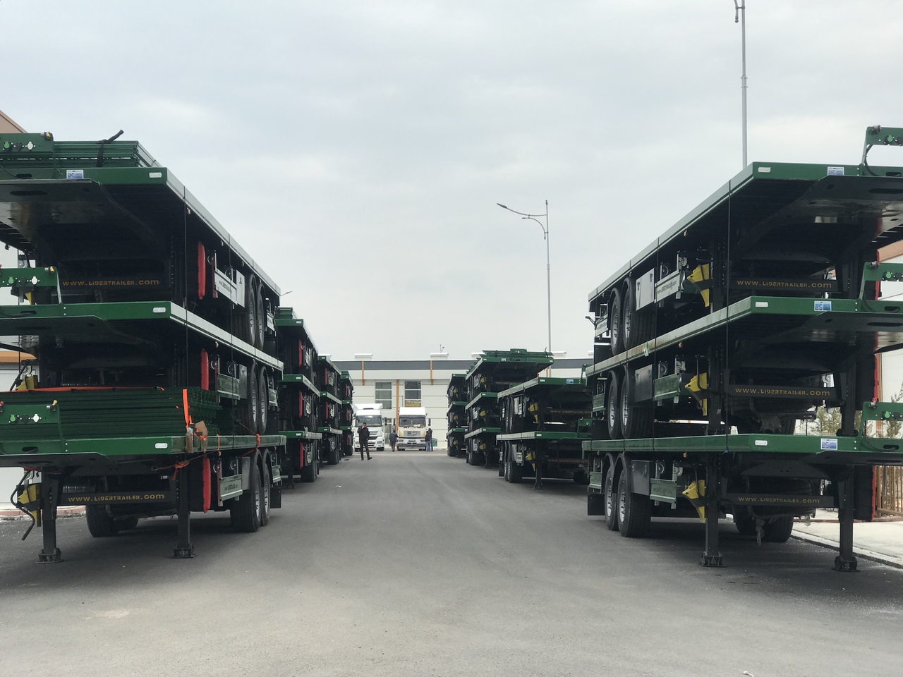 Semi-remorque porte-conteneur/ Caisse mobile neuf LIDER 2025 MODEL NEW DIRECTLY FROM MANUFACTURER FACTORY AVAILABLE READ: photos 15