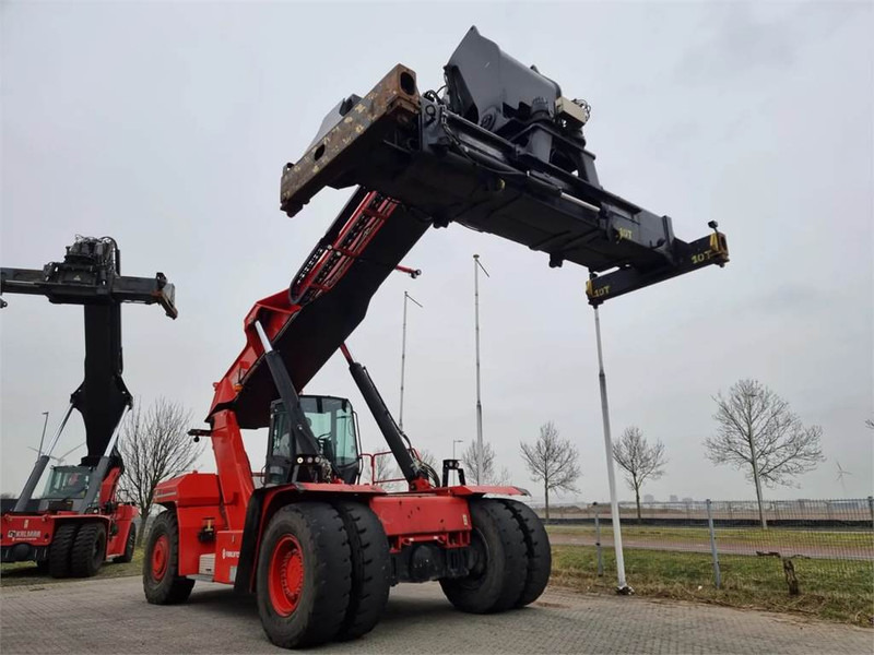 Hyster RS46-36CH - Reach stacker: photos 3 Hyster RS46-36CH - Reach stacker: photos 3