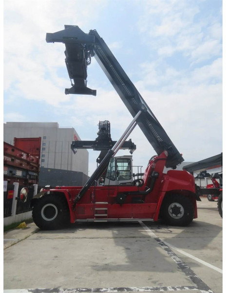 Kalmar DRU450-62S5 - Reach stacker: photos 1 Kalmar DRU450-62S5 - Reach stacker: photos 1