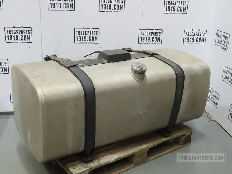 DAF 1949897 Brandstoftank + steunen 525L - Réservoir de carburant pour Camion: photos 1 DAF 1949897 Brandstoftank + steunen 525L - Réservoir de carburant pour Camion: photos 1