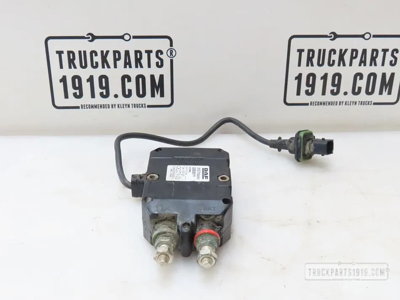 DAF 2253619 Elektronische Hoofdschakelaar - Bloc de gestion pour Camion: photos 1 DAF 2253619 Elektronische Hoofdschakelaar - Bloc de gestion pour Camion: photos 1