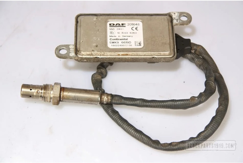 DAF Exhaust System NOx Sensor na Kat. DAF XF - Système d'échappement pour Camion: photos 1 DAF Exhaust System NOx Sensor na Kat. DAF XF - Système d'échappement pour Camion: photos 1