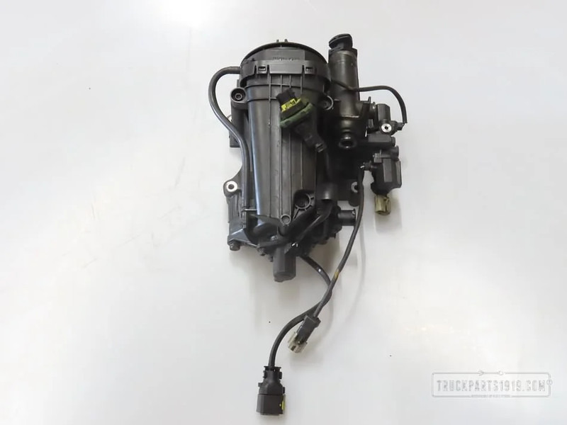 DAF Fuel System Brandstoffilterhuis DAF MX 11 - Système de carburant pour Véhicule utilitaire: photos 1 DAF Fuel System Brandstoffilterhuis DAF MX 11 - Système de carburant pour Véhicule utilitaire: photos 1