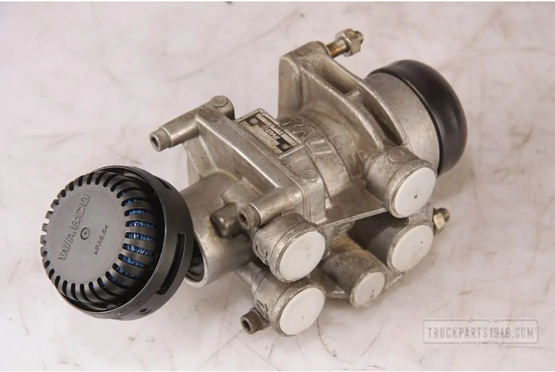 Diversen GRAU Brake System Voetremventiel MAN - Valve de frein pour Camion: photos 1 Diversen GRAU Brake System Voetremventiel MAN - Valve de frein pour Camion: photos 1