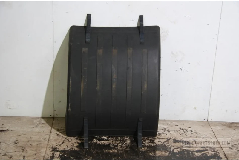 Iveco Body & Chassis Parts Bovenkap Iveco - Aile pour Camion: photos 1 Iveco Body & Chassis Parts Bovenkap Iveco - Aile pour Camion: photos 1