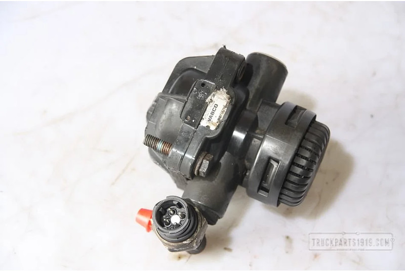 MAN 81.52116-6075 Relaisklep - Valve pour Camion: photos 1 MAN 81.52116-6075 Relaisklep - Valve pour Camion: photos 1