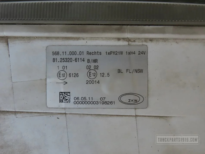 MAN Lighting Mistlamp met RAW Re. - Feu anti-brouillard pour Camion: photos 2 MAN Lighting Mistlamp met RAW Re. - Feu anti-brouillard pour Camion: photos 2