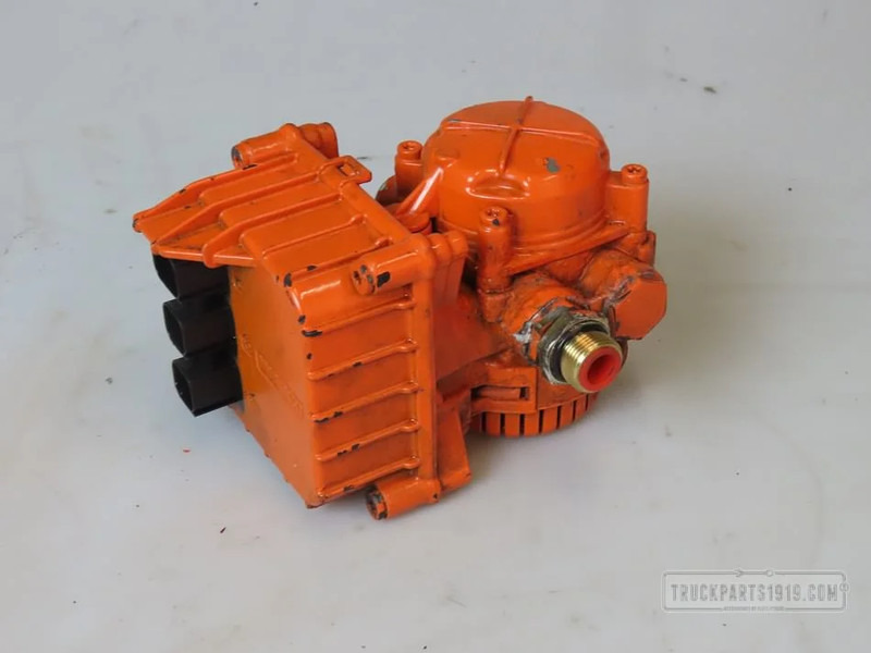 Mercedes-Benz Brake System Vooras EBS modulator MB MP4 - Valve de frein pour Camion: photos 2 Mercedes-Benz Brake System Vooras EBS modulator MB MP4 - Valve de frein pour Camion: photos 2