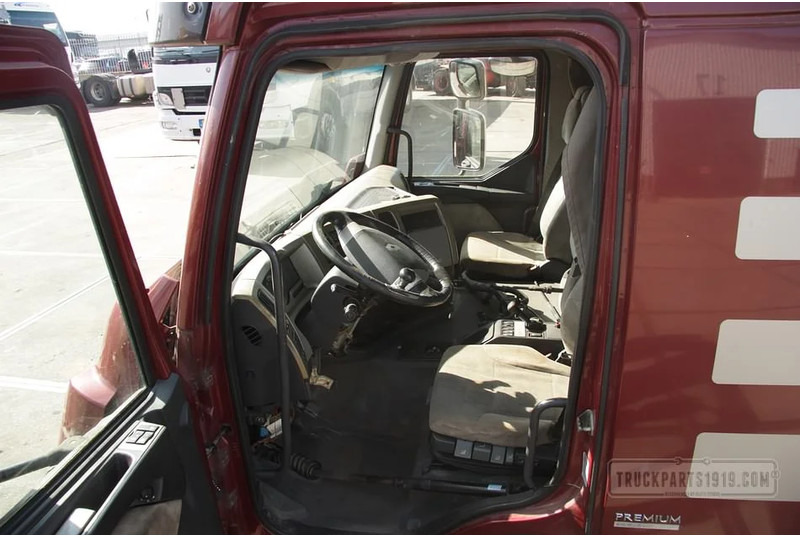 Renault Premium Body & Chassis Parts Cabine RENAULT PREMIUM - Cabine et intérieur pour Camion: photos 4 Renault Premium Body & Chassis Parts Cabine RENAULT PREMIUM - Cabine et intérieur pour Camion: photos 4