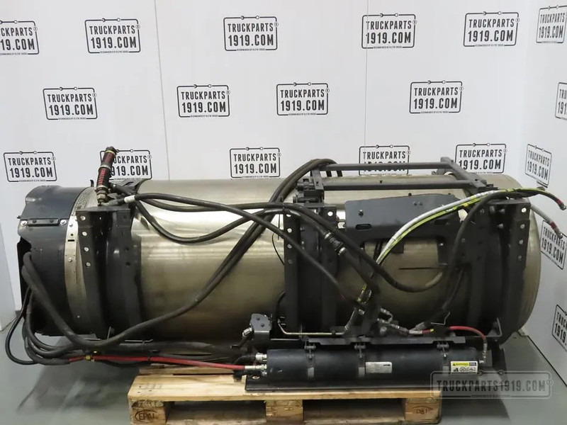 Volvo 23763073 LNG tank 565L - Réservoir de carburant pour Camion: photos 2 Volvo 23763073 LNG tank 565L - Réservoir de carburant pour Camion: photos 2