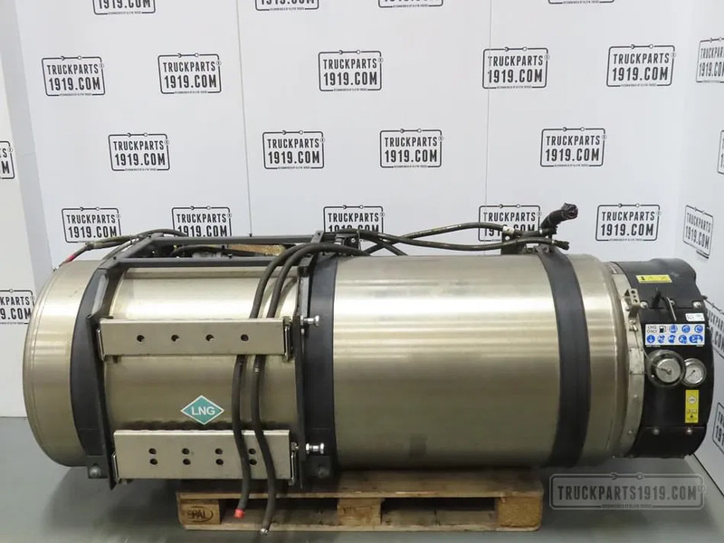 Volvo 23763073 LNG tank 565L - Réservoir de carburant pour Camion: photos 1 Volvo 23763073 LNG tank 565L - Réservoir de carburant pour Camion: photos 1