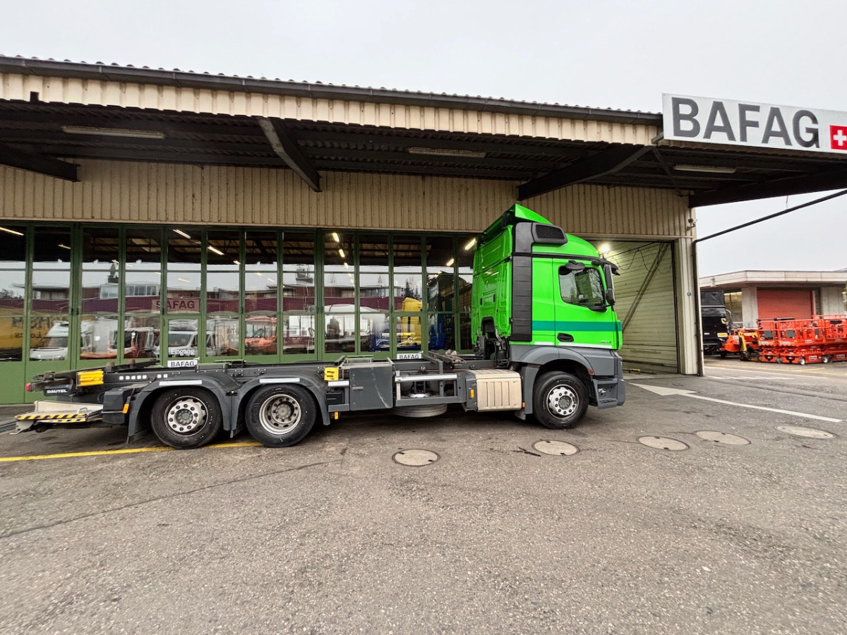 MERCEDES Actros 2543 6x2 Container Transport - Camion porte-conteneur/ Caisse mobile: photos 2 MERCEDES Actros 2543 6x2 Container Transport - Camion porte-conteneur/ Caisse mobile: photos 2