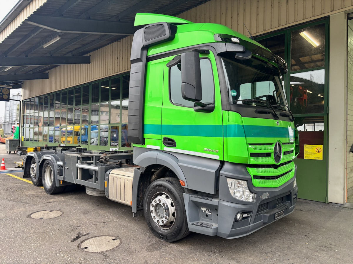MERCEDES Actros 2543 6x2 Container Transport - Camion porte-conteneur/ Caisse mobile: photos 1 MERCEDES Actros 2543 6x2 Container Transport - Camion porte-conteneur/ Caisse mobile: photos 1