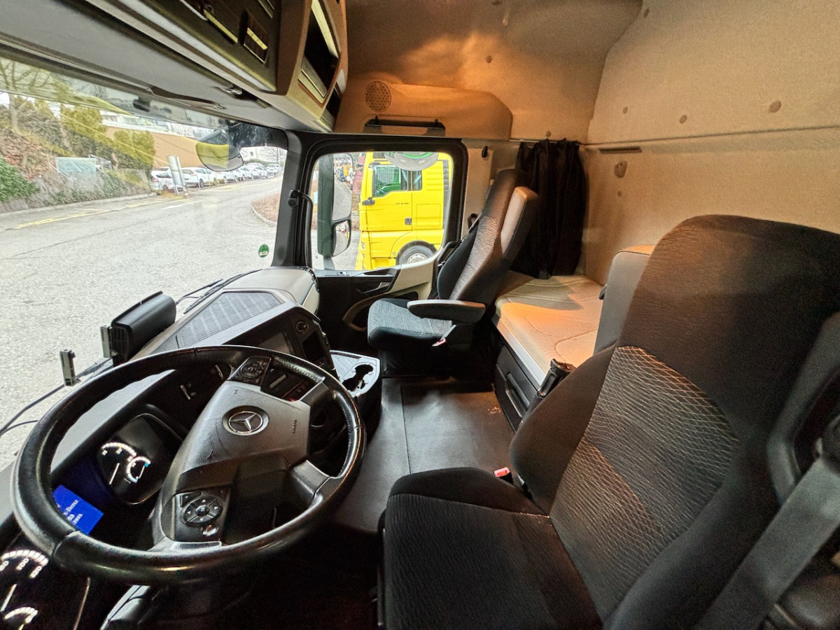 MERCEDES Actros 2543 6x2 Container Transport - Camion porte-conteneur/ Caisse mobile: photos 4 MERCEDES Actros 2543 6x2 Container Transport - Camion porte-conteneur/ Caisse mobile: photos 4
