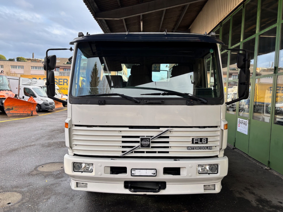 VOLVO FL6H615 - Tracteur routier: photos 2 VOLVO FL6H615 - Tracteur routier: photos 2