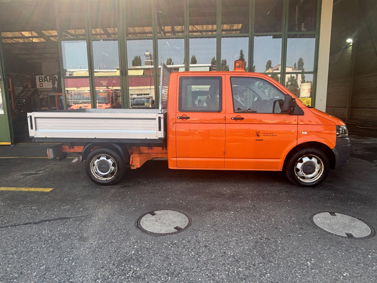 VW T5 Transporter - Utilitaire plateau: photos 4 VW T5 Transporter - Utilitaire plateau: photos 4