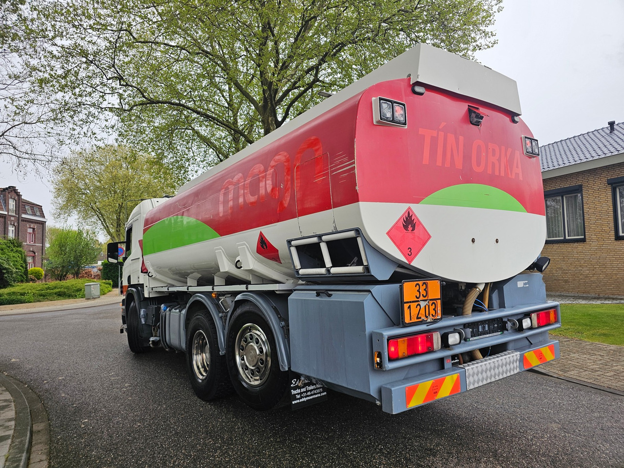 Scania P420 Cp 19 6x2*4 - Camion citerne: photos 2 Scania P420 Cp 19 6x2*4 - Camion citerne: photos 2
