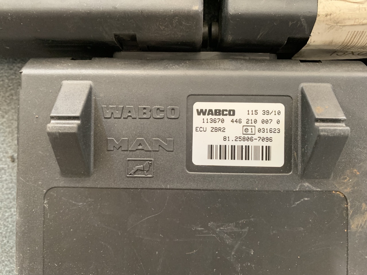 CENTRAL ON-BOARD COMPUTER-ZBR MAN TGA-TGS-TGX - Bloc de gestion pour Camion: photos 5 CENTRAL ON-BOARD COMPUTER-ZBR MAN TGA-TGS-TGX - Bloc de gestion pour Camion: photos 5