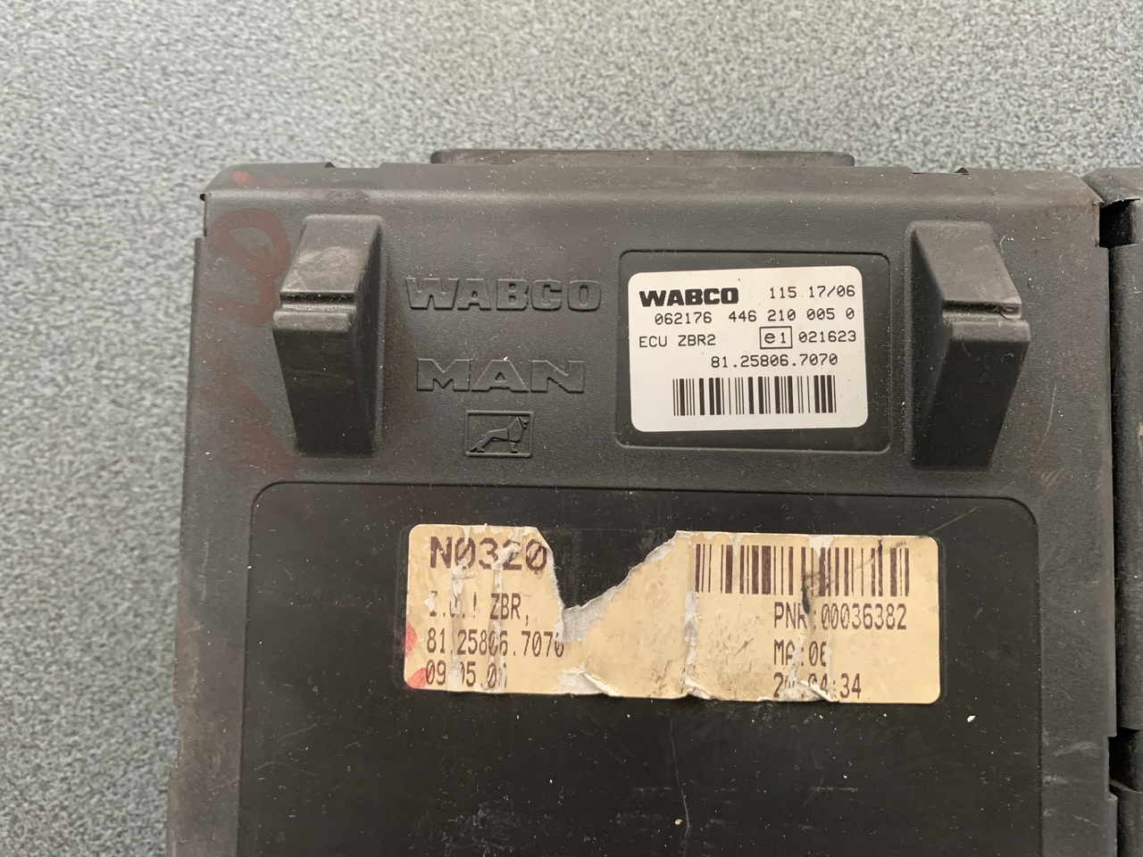 CENTRAL ON-BOARD COMPUTER-ZBR MAN TGA-TGS-TGX - Bloc de gestion pour Camion: photos 2 CENTRAL ON-BOARD COMPUTER-ZBR MAN TGA-TGS-TGX - Bloc de gestion pour Camion: photos 2