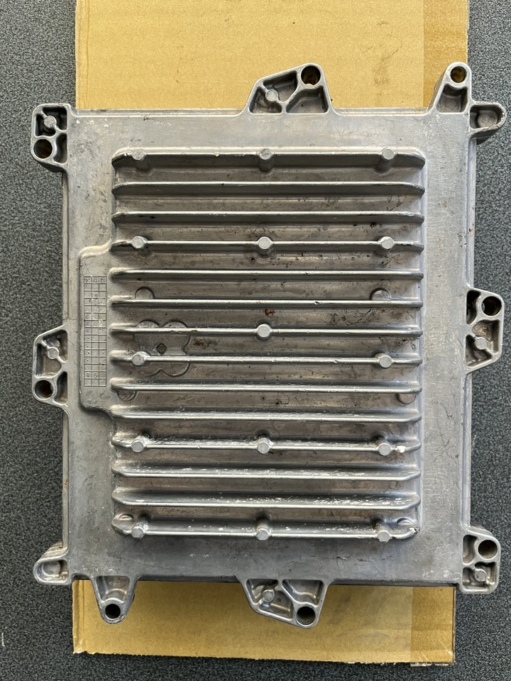 ENGINE CONTROL UNIT MAN D2676 LF26 440PS EURO 6 - Système électrique pour Camion: photos 4 ENGINE CONTROL UNIT MAN D2676 LF26 440PS EURO 6 - Système électrique pour Camion: photos 4