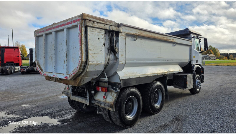 Mercedes-Benz 3558 6x4 2022 ONLY 113 tkm - Camion benne: photos 4 Mercedes-Benz 3558 6x4 2022 ONLY 113 tkm - Camion benne: photos 4