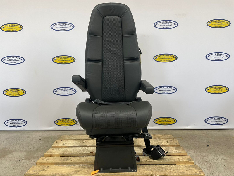 Volvo FH5 - Siège: photos 2 Volvo FH5 - Siège: photos 2