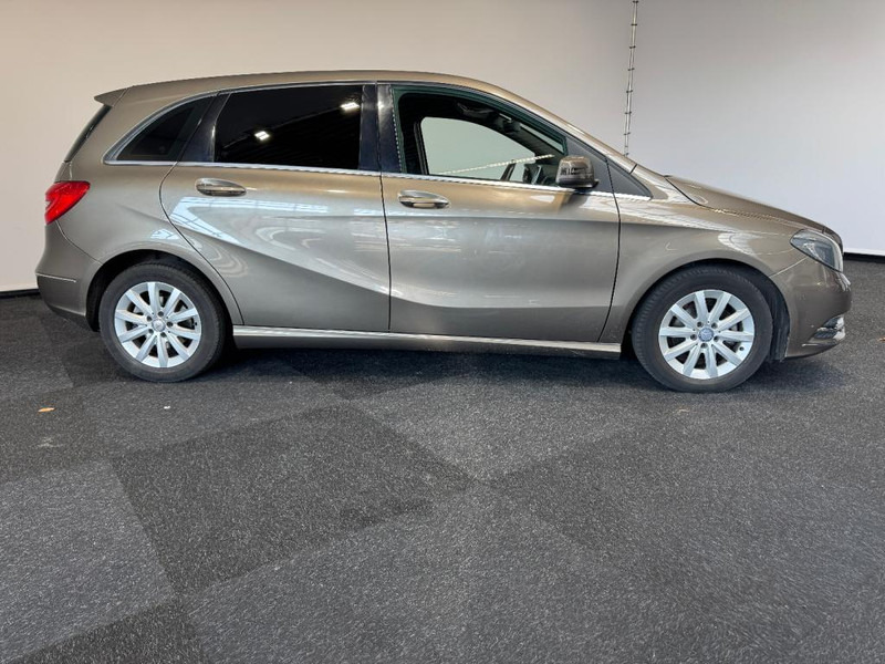 Mercedes-Benz B-Klasse 180 automaat Leer B 180 Ambition 5 Automaat wit Leer - Voiture: photos 4 Mercedes-Benz B-Klasse 180 automaat Leer B 180 Ambition 5 Automaat wit Leer - Voiture: photos 4