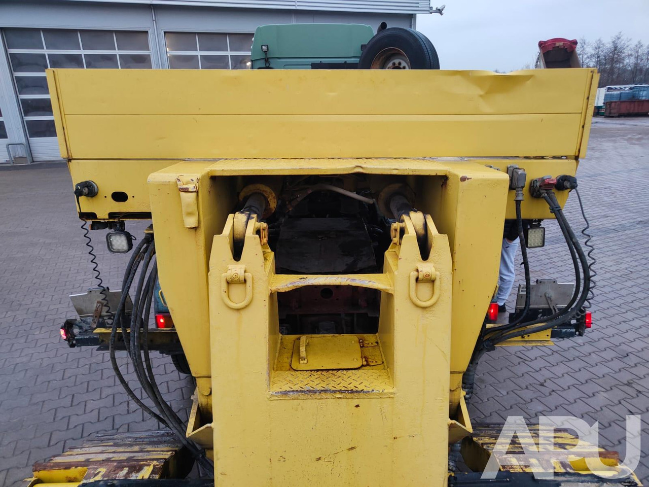 Semi-remorque surbaissé Goldhofer STZ-VH3: photos 18