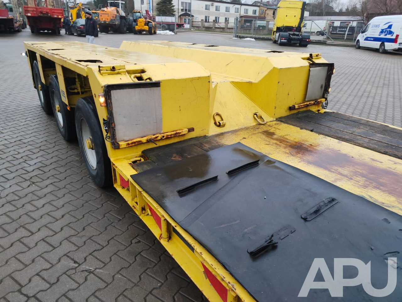 Semi-remorque surbaissé Goldhofer STZ-VH3: photos 9